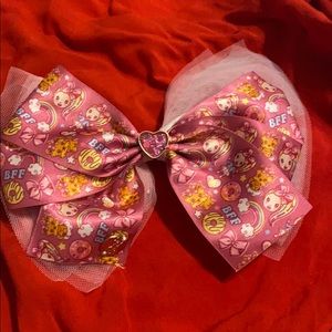 Jojo Siwa bow